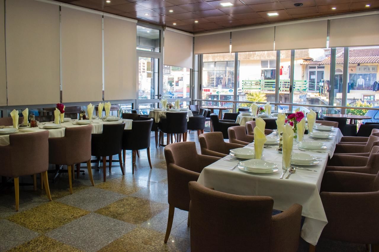 Отель Hotel Dajti Улцинь-7