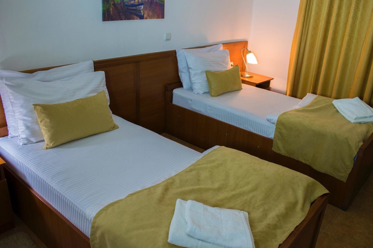 Отель Hotel Dajti Улцинь